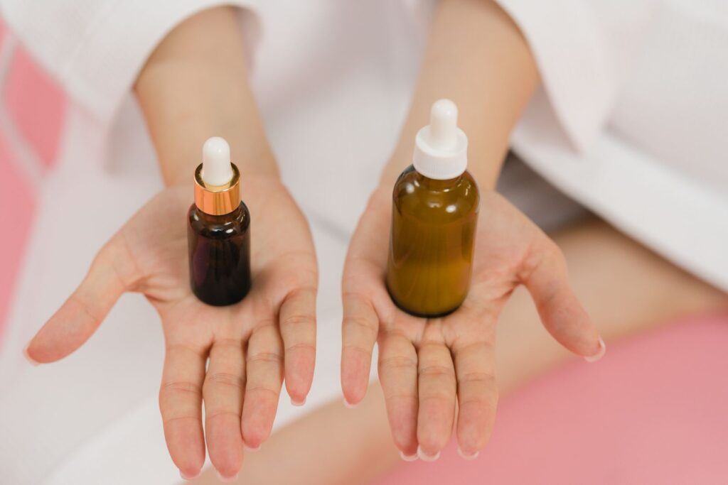 Essences visage nouvelle generation en flacons compte-gouttes